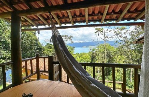 Praia Grande Ski Chalet | Mountain Chalet: Nature and comfort in Ilhabela