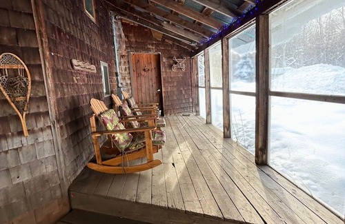 East Calais Cottage | Mountain Cottage in the woods.