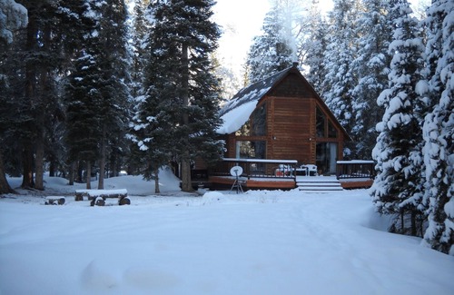 Cimarron Cabin | Mountain Getaway Cabin