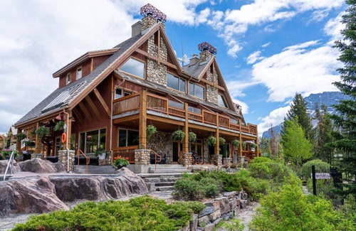 Banff Condo | Mountain Getaway | Great Location/Hot Pools Access