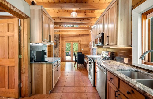 Huntersville House | Mountain Island Lake Lodge: Private Dock, Kayaks, Paddle Boards, Family Fun!