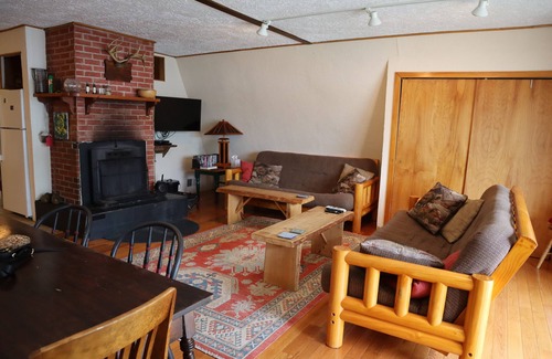 Abbot House | Mountain Lake Chalet