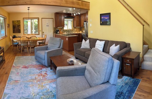 Hoodsport House | Mountain Retreat at Lake Cushman