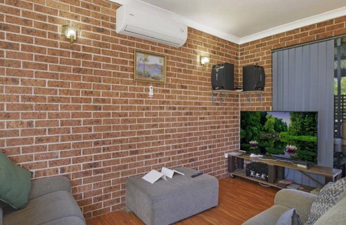 Gloucester House | Mountain Retreat Gloucester