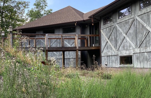 Lost River House | Mountain retreat! MODERN HOUSE 2 hours from DC