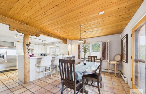Northeast Santa Fe House | Mountain Retreat with Stunning Views and Hot Tub