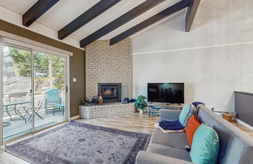Incline Village Apartment | Mountain Shadows