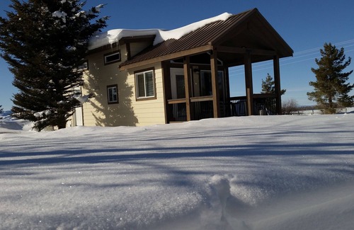 Driggs House | Mountain Town Guest House Located Near National Parks and Ski & Summer Resorts
