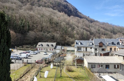Bagneres-de-Luchon Apartment | Mountain view - 2 bedrooms - Contemporary