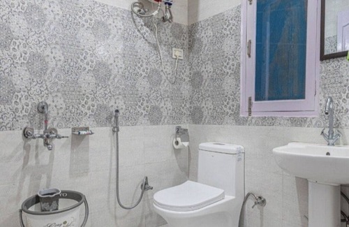 Shimla House | Mountain View 2BHK | Humble Homestay | 8km Mall