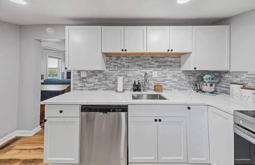 Riverton House | Mountain View Bungalow in Front Royal