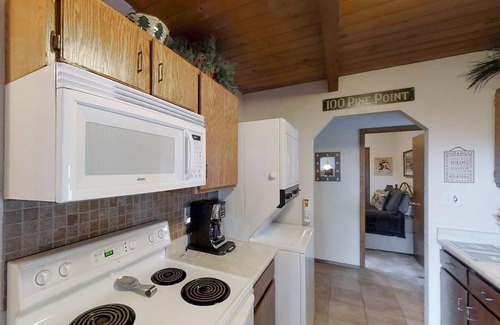 Purgatory Cabin | Mountain View Cabin with Two Private Decks, near Purgatory & Electra Lake