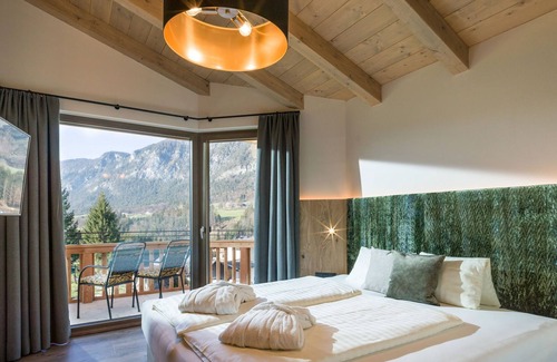 Mariastein Ski Chalet | Mountain-view chalet in Mariastein Hohe Salve with Sauna