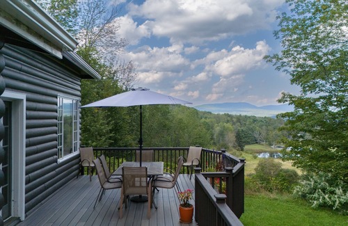 Hensonville House | Mountain View Chalet Near Skiing