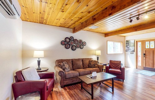 Peshastin House | Mountain-view hideaway with hot tub, patio, deck, & outdoor firepit
