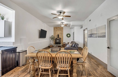 Bountiful House | Mountain View Retreat: 2 BR/2 BA Spacious & Cozy!