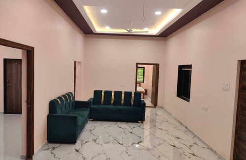 Lonavala House | Mountain View & Spacious 6-bedroom bungalow in Lonavala with Pool