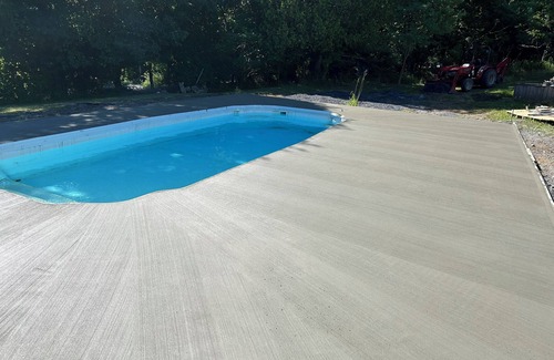 East Durham Cabin | Mountain View Tiny Cabin in the Catskill mountains. Luxury Dog Friendly