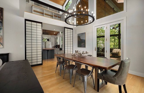 Big Canoe House | Mountain Views, Fireside Sips, Game Nights, Spa Baths, Trail Treks & Pool Swims - Heaven and Earth