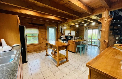 West Halifax Cabin | Mountain Views Summer Sunsets Private Hiking Tail Gameroom Minimalist