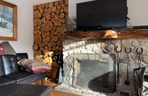 Sunday River Area Condo | Mountain views with comforts of home. 5 minute drive to mountain!