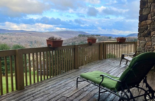 Galeton House | Mountain Vista Chalet at Cherry Springs | Pa Grand Canyon, Pine Creek, Wellsboro