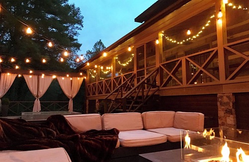 Slanesville Ski Chalet | MOUNTAINAIRE LUXURY CABIN