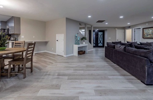 Mountain Gardens Estates House | Mountainside Villa-Luxury Desert Retreat w/ Panoramic Views