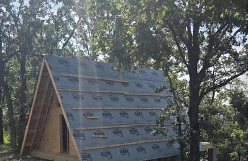 Bonnerdale Cabin | Mountaintop cabin 10 minutes from Hot Springs, AR - perfect for a getaway