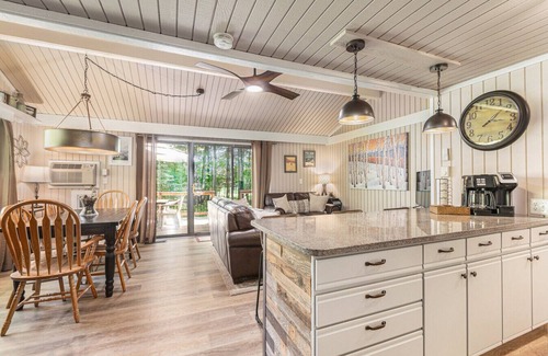 Bellaire Apartment | Mountainview Townhouse