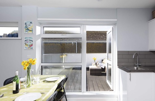 Mousehole House | Mousehole View - an apartment that sleeps 4 guests in 2 bedrooms