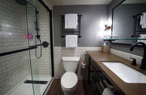 Tempe Hotel | MOXY Phoenix Tempe/ASU Area