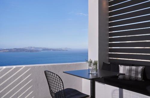 Finikia Hotel | Mr and Mrs White Oia - Santorini