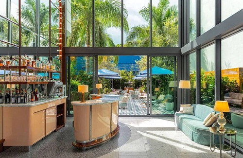 Coconut Grove House | Mr. C Miami Coconut Grove, C Suite with Rooftop Pool and Beach Access
