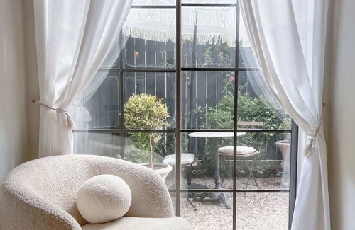 Oak Lawn House | Mr. Nomad: Parisian Townhouse in Uptown
