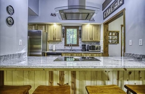 Old Timberline House | MS63-Secluded Cabin, Dolly Sods Access!