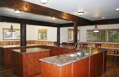 Warnick House | Mt. Baker Lodging Cabin 3 – Sleeps 26!