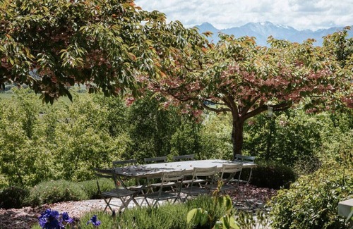 Bendigo House | Mt Barker | stunning lake views | private location