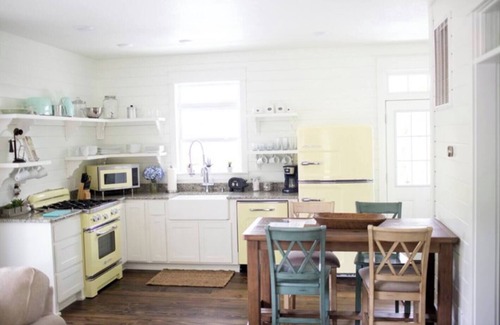 Mena Cabin | Mtn Cabin Lake HotTub | Kayak | Fish | AtvTrls