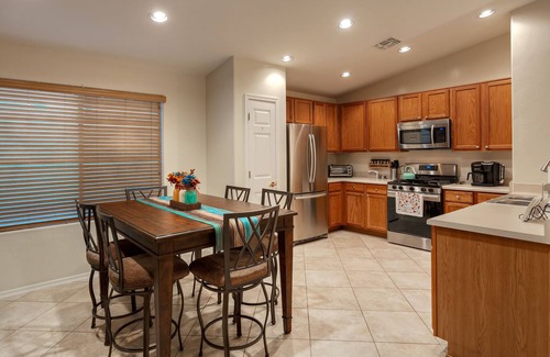Dove Mountain House | Mtn-view home with private pool, grill, enclosed backyard, streaming, tennis, AC