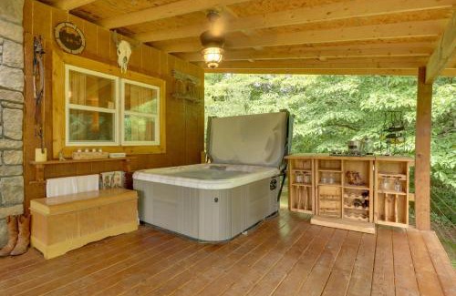 Warne House | Mtn-View Warne Cabin Hot Tub, Wine Cabinet!