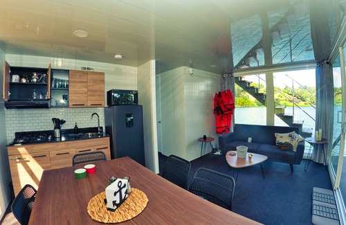 El Penol Boat Rental | Mucho más que un hotel y un bote. Somos una experiencia de libertad .