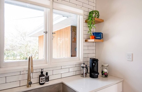 Central Mudgee House | Mudgee Burrow Nordic Cottage Chic in Town