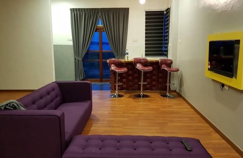 Kampung Ru Muda House | Multaqa Suite & Residence