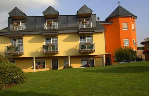 Kell am See Apartment | Multi-bed room - Hotel-Restaurant Fronhof