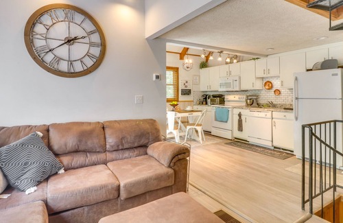 Basye Cottage | Multi-level Basye Cabin: 3 Mi to Bryce Resort!