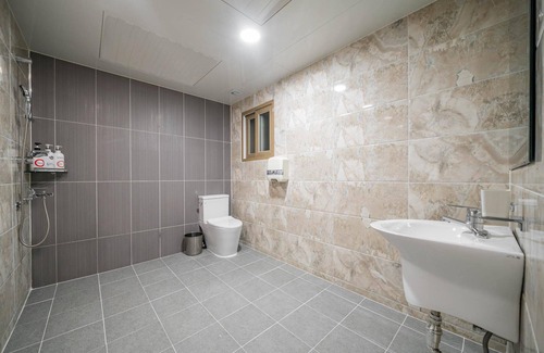Mungyeong Hotel | Mungyeong Hotel W