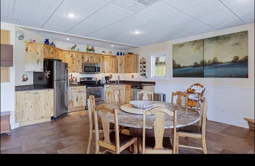 Hammondsport Cottage | Munny Pit-Kueka Lake Gem