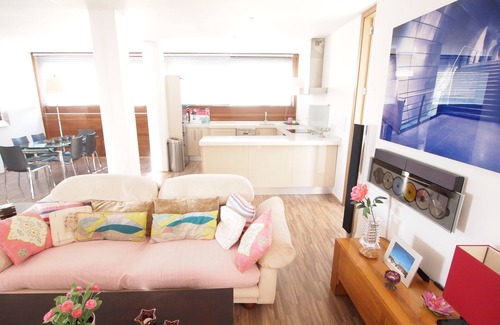 Los Puertos Ski Chalet | Murcia: Luxury Penthouse Apartment Independent Modern Design and Ocean Views!