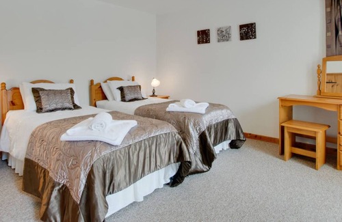 Llandysul House | Murmur y Ceri in the beautiful Llandysul